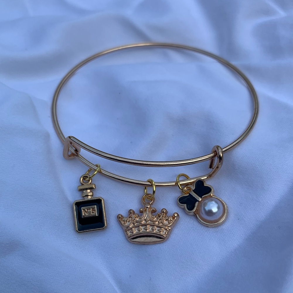 Brand New! Handmade! Adjustable Charm Bracelet - Picture 3 of 4
